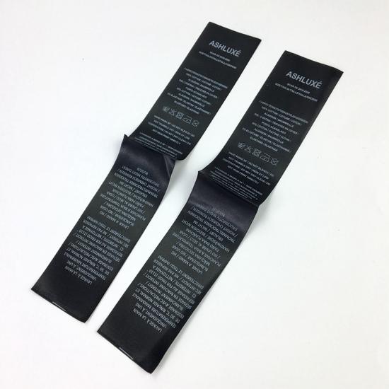 Etiquetas de satén impresas para la ropa de lavado negro. 